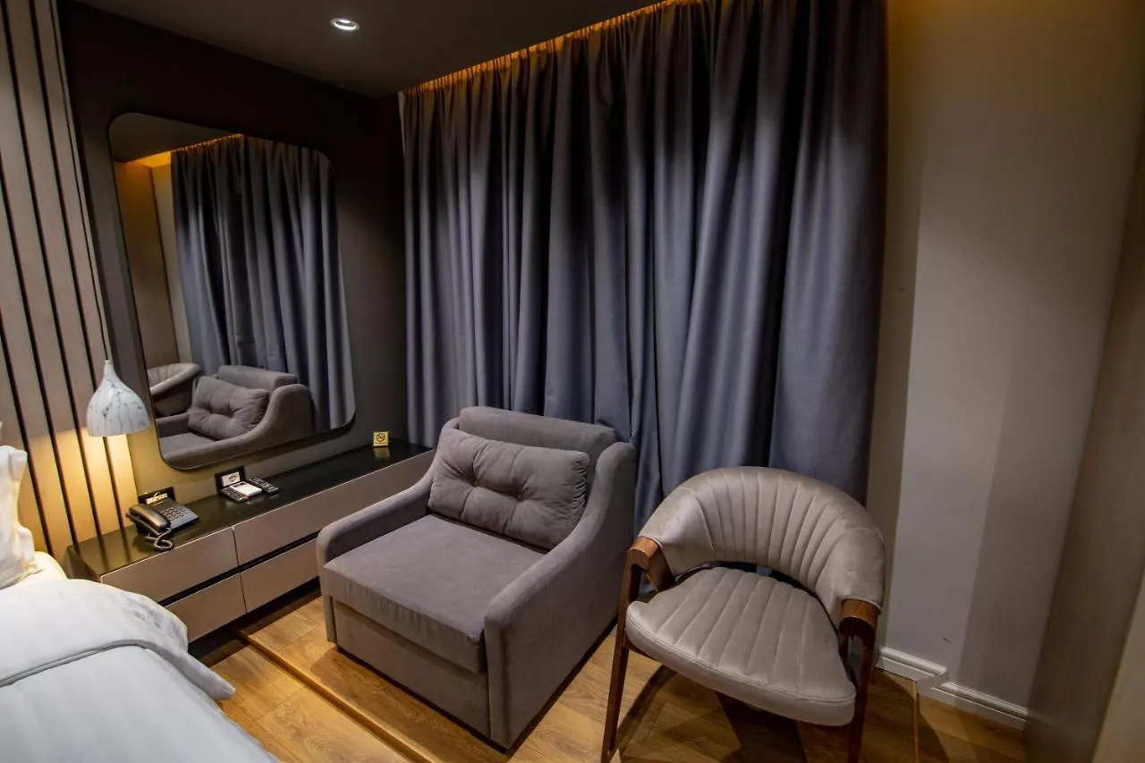 Tree Hotel Korce